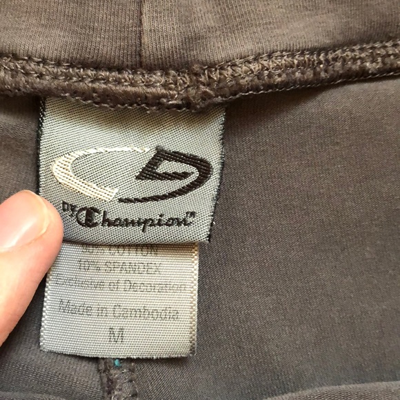 Champion 3/4 length workout pants - Picture 2 of 8